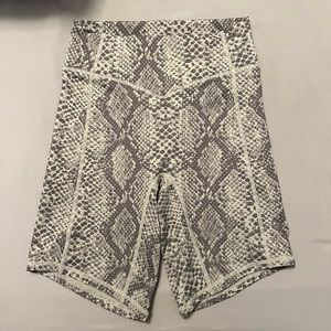 NWOT Balance Athletica Boa Rider Shorts